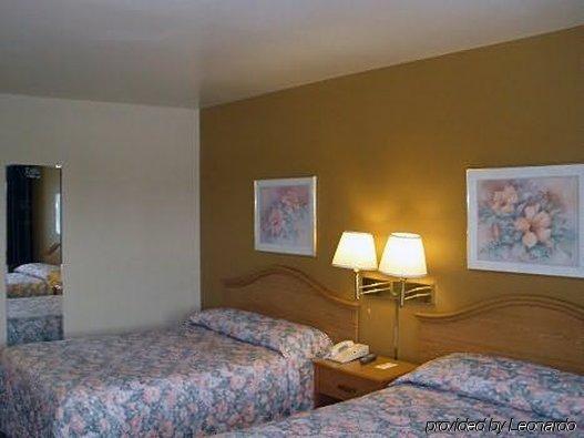 Gilroy Inn Екстериор снимка