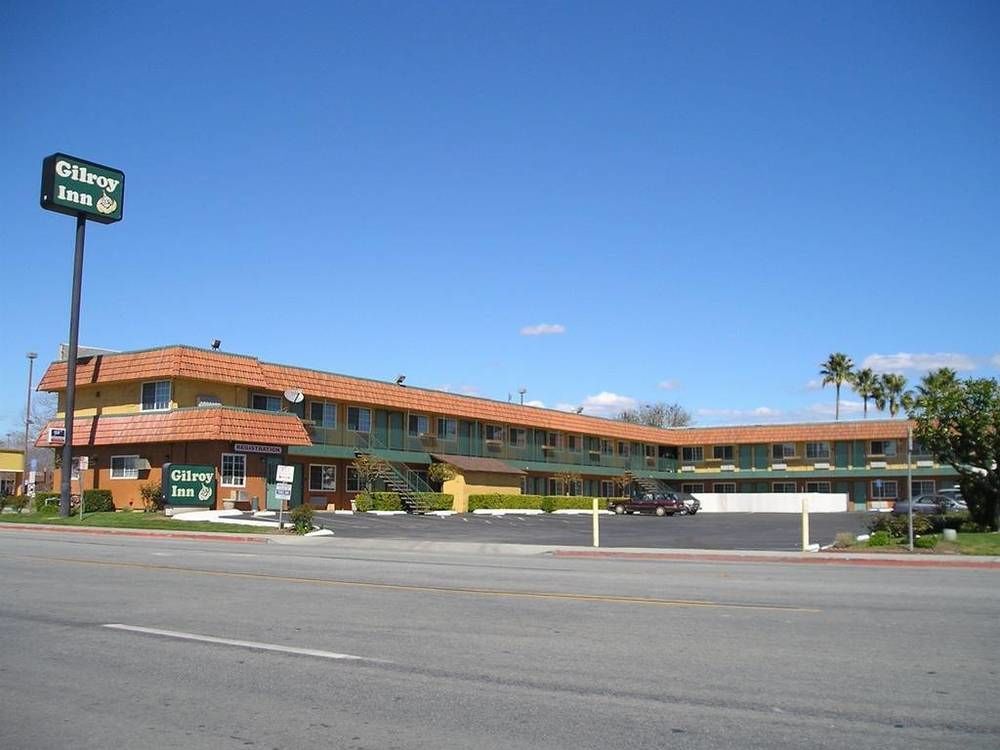 Gilroy Inn Екстериор снимка