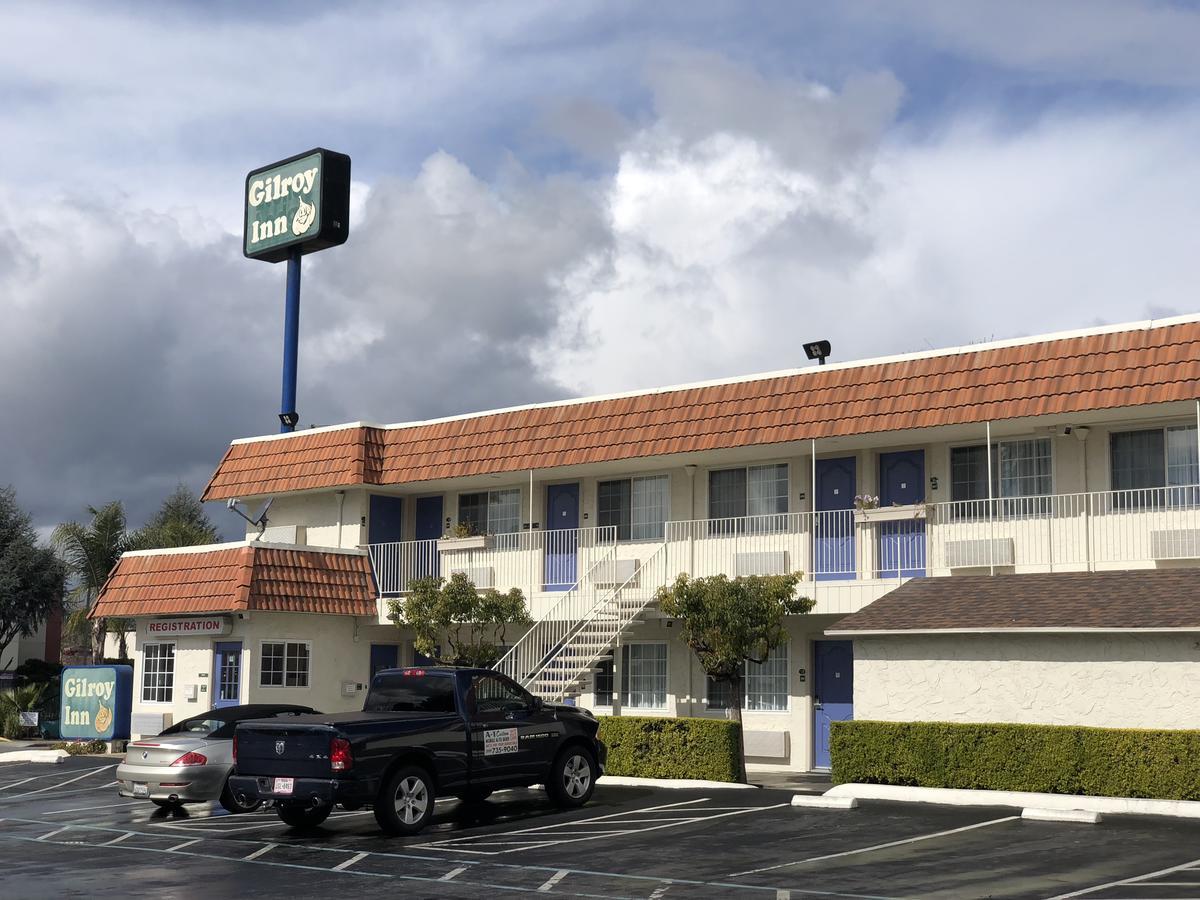 Gilroy Inn Екстериор снимка