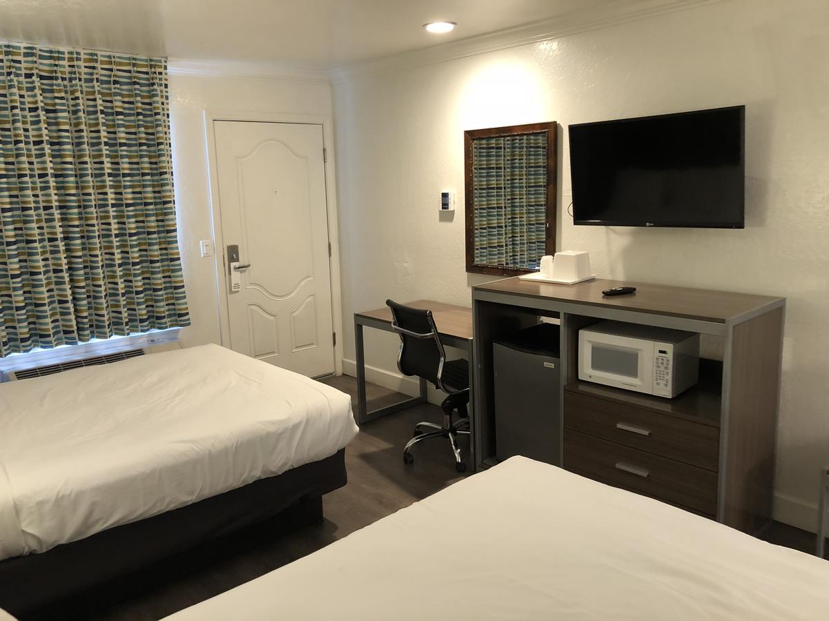 Gilroy Inn Екстериор снимка
